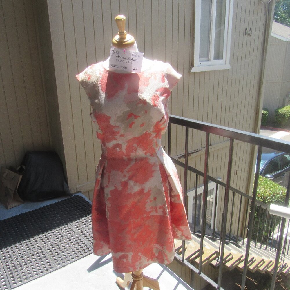 #208  NEW WOMEN'S CLASSIC OFFICE DAY DRESS BY VINCE CAMUTO  (SIZE 16)